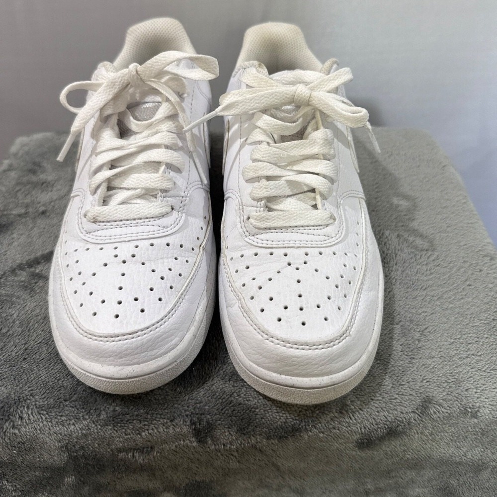 Nike Court Vision Low Sneakers White Leather Casual Shoes Women's Size 6.5‎